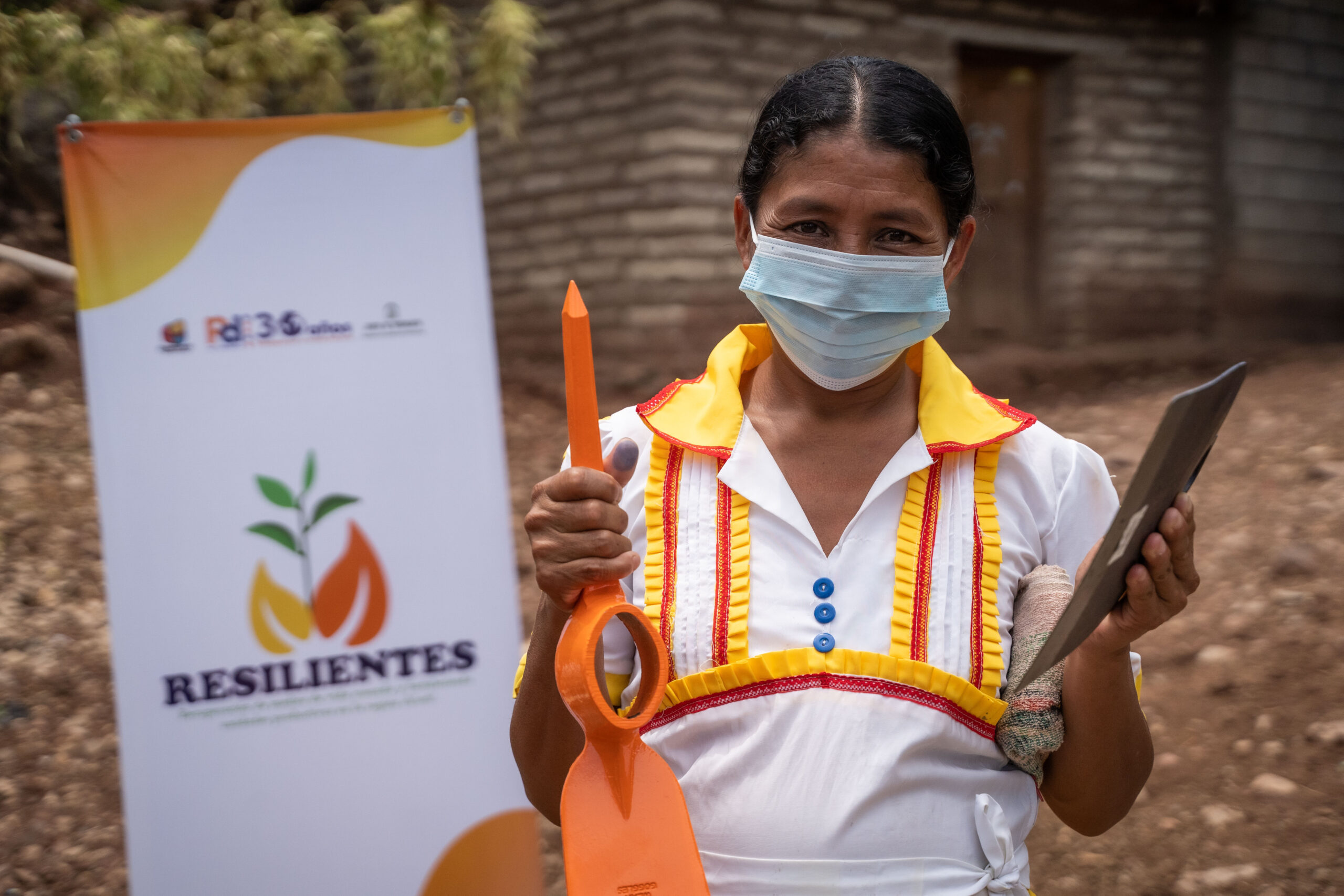 Proyecto Resilientes; Entrega de kit de herramientas